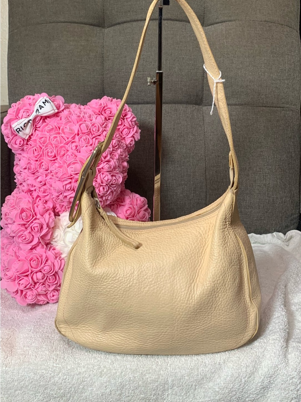 GUC Furla Pebbled Leather Shoulder Bag